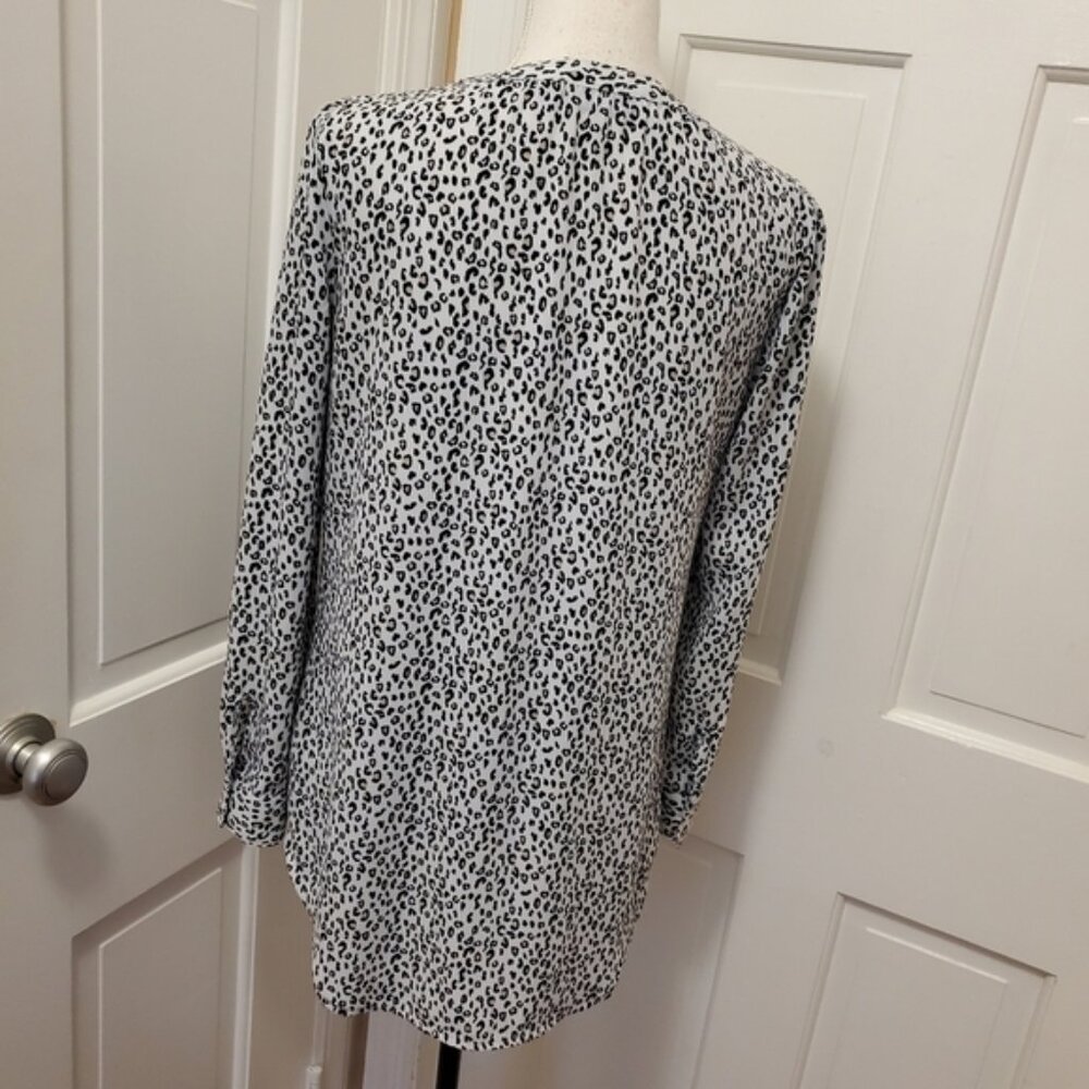 Apt. 9 Leopard Print Hidden Button Front Close Si… - image 2